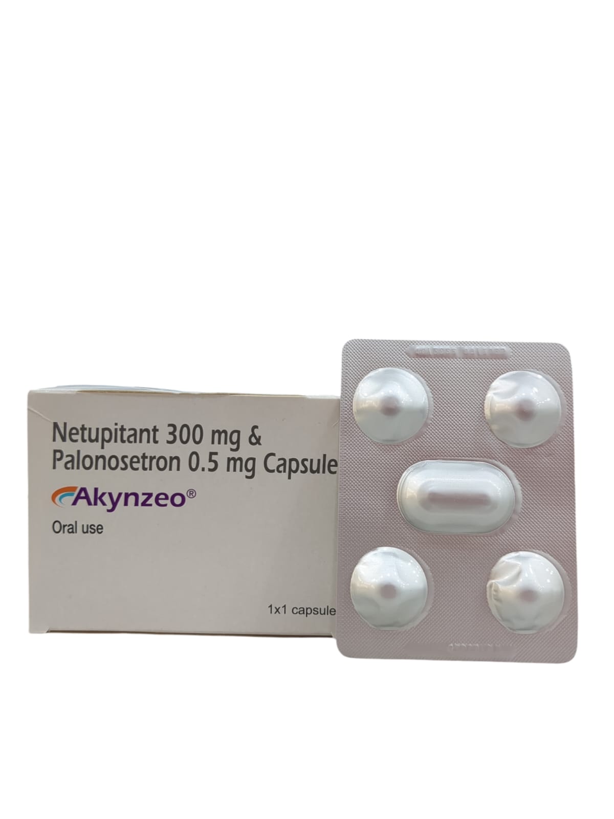 Akynzeo 300mg/0.5mg Capsule